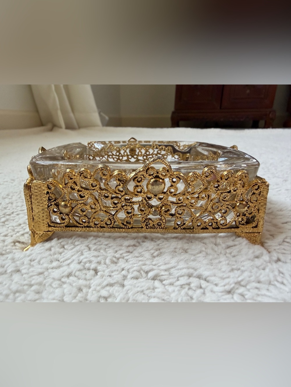 Vintage Ashtray With Gold Tone Ormolu Filigree Footed Stand Hollywood Regency - Picture 9 of 11